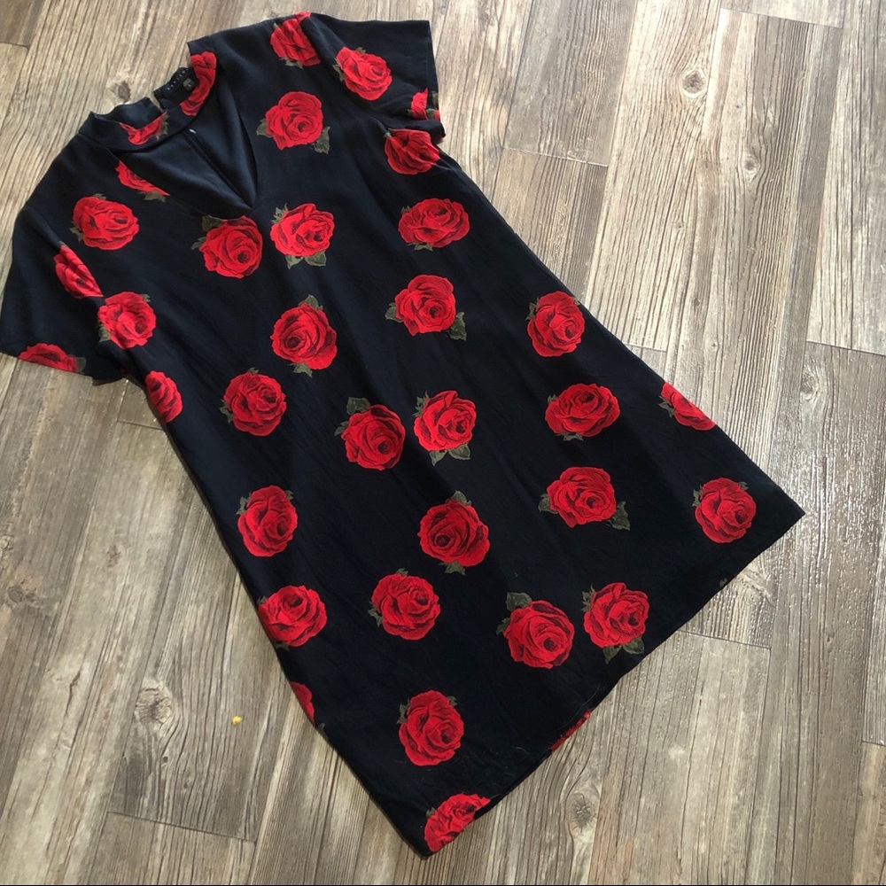 Sanctuary Floral Chocker shift dress